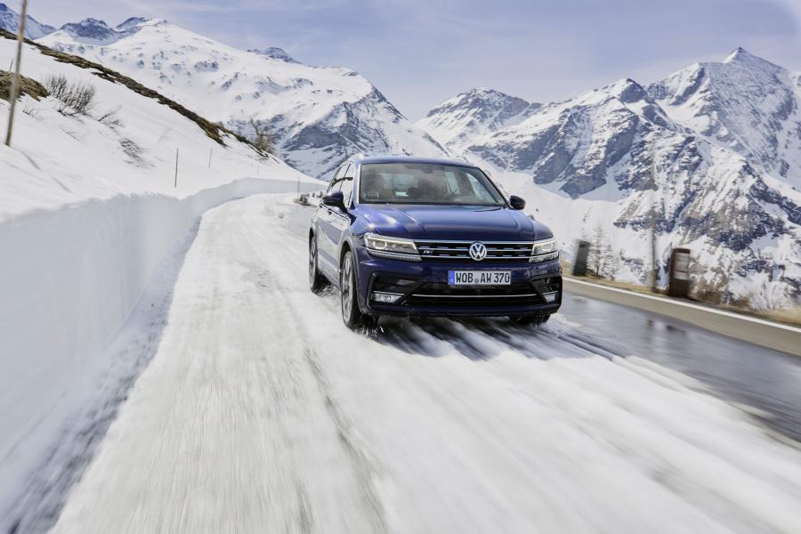  Volkswagen Tiguan R-Line 2016 года  (WW) (фото 26 из 36)